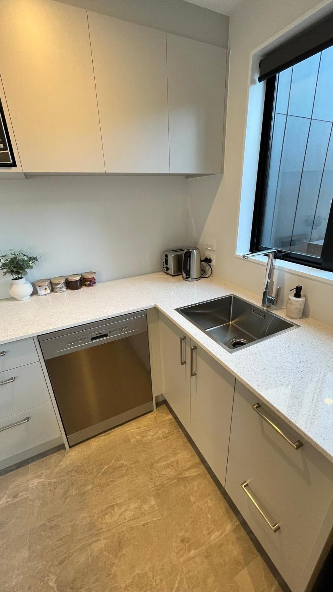 Luxury 2 Bedroom By St James Park ไครสต์เชิร์ช ภายนอก รูปภาพ